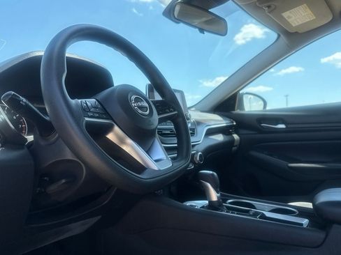 Certified 2024 Nissan Altima 2.5 SV FWD image 34