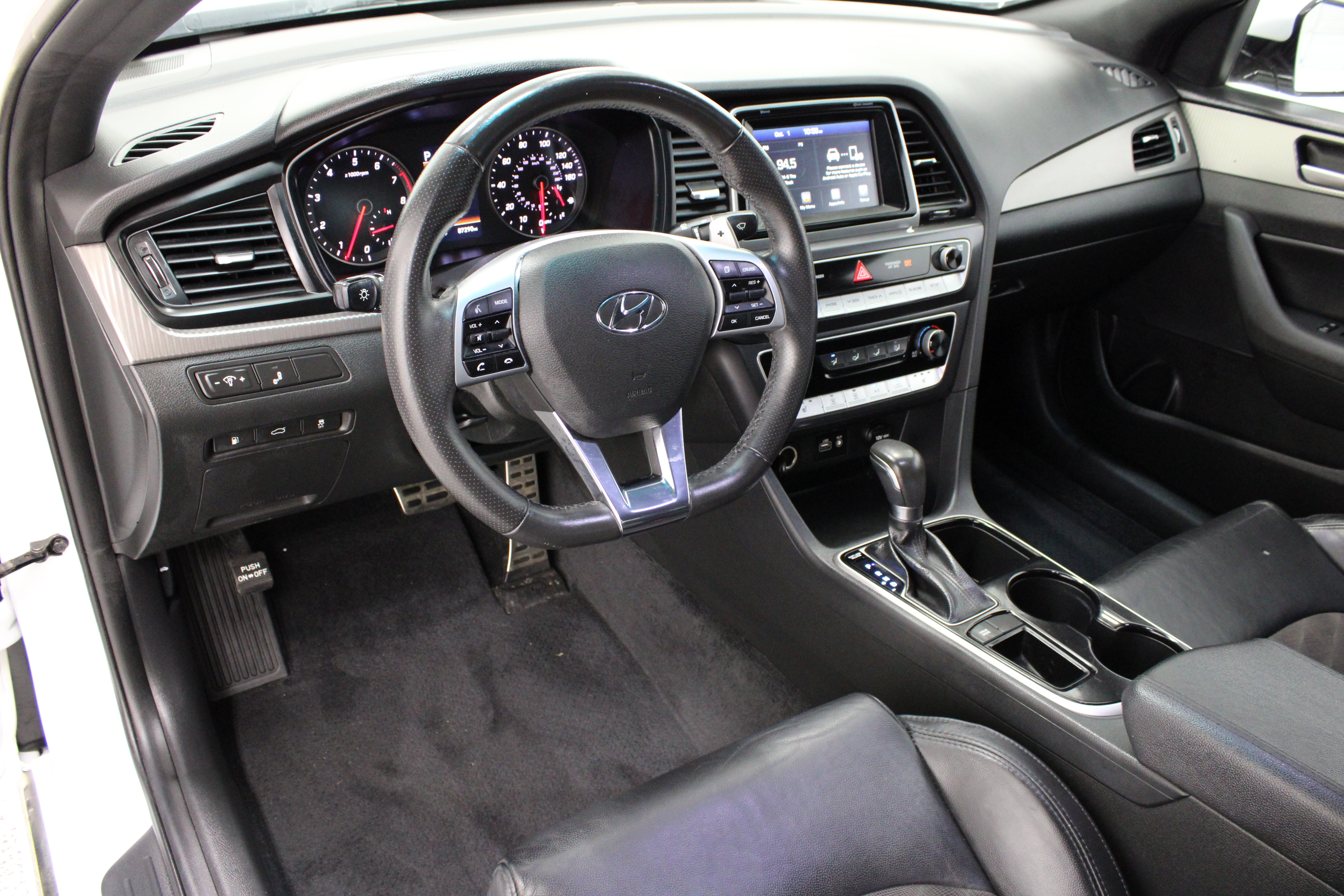 Used 2018 Hyundai Sonata Sport FWD image 13