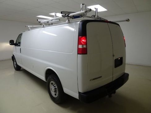 Used 2019 Chevrolet Express 2500 Extended w/ Driver Convenience Package image 4