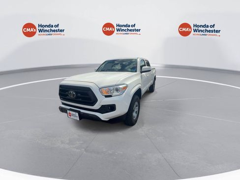 Used 2020 Toyota Tacoma SR AWD/4WD image 3