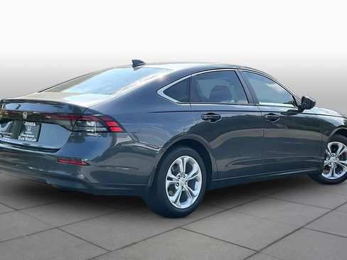 Used 2025 Honda Accord LX image 13