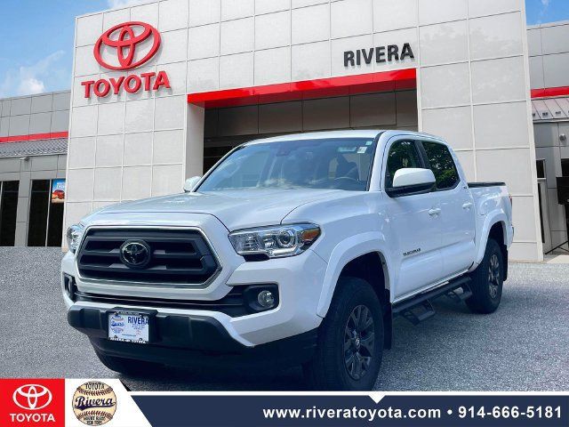 Used 2023 Toyota Tacoma SR5 AWD/4WD image 4