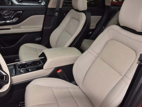 New 2026 Lincoln Corsair Reserve image 33