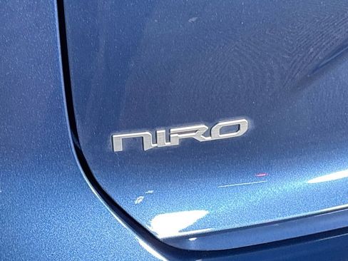 Certified 2023 Kia Niro Wind FWD image 25