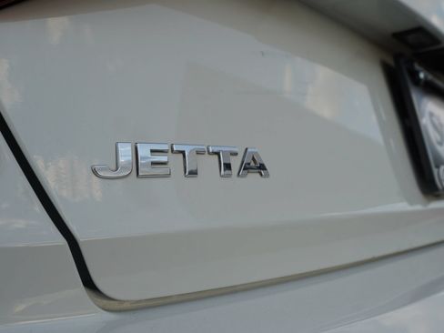 Used 2021 Volkswagen Jetta SE FWD image 21