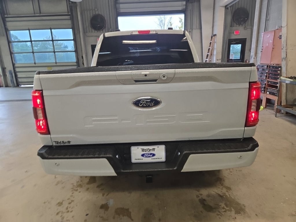 Used 2021 Ford F150 XLT w/ Equipment Group 302A High AWD/4WD image 9