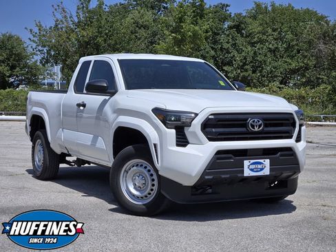 Used 2024 Toyota Tacoma SR RWD image 1