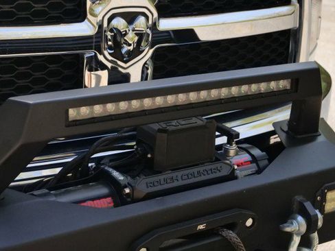 Used 2016 RAM 2500 SLT image 9