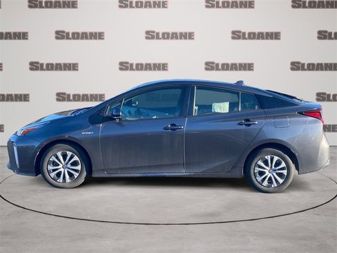 Used 2021 Toyota Prius AWD image 2