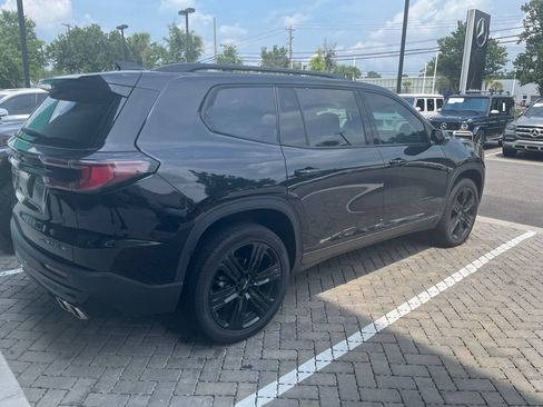 Used 2024 GMC Acadia Elevation w/ Black Edition FWD image 5