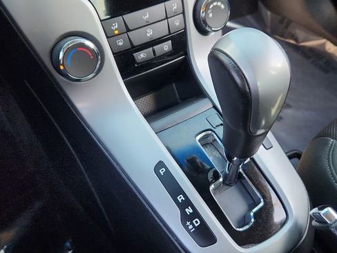 Used 2012 Chevrolet Cruze LT image 39