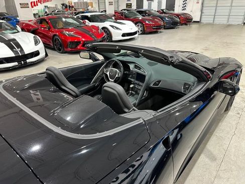 Used 2014 Chevrolet Corvette Stingray Convertible w/ 3LT Preferred Equipment Group RWD image 15