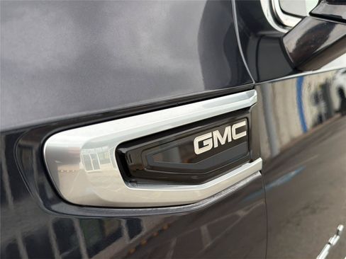 Used 2023 GMC Yukon Denali AWD/4WD image 35