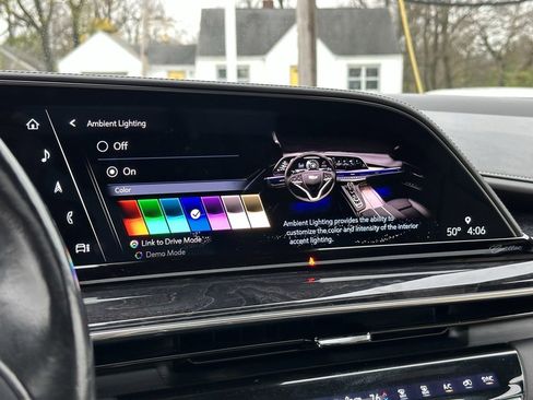 Used 2021 Cadillac Escalade Premium Luxury w/ Driver Assist Tech Package image 70