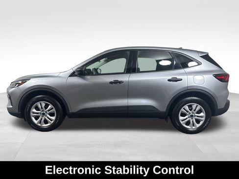 Used 2023 Ford Escape AWD image 7