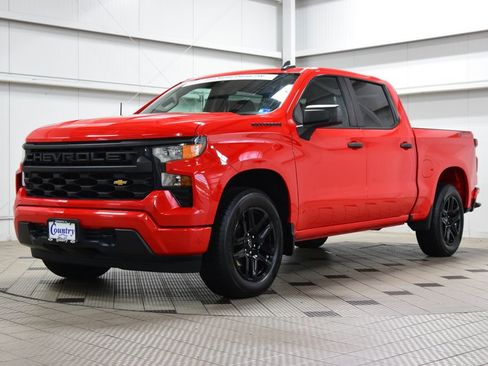 Used 2023 Chevrolet Silverado 1500 Custom AWD/4WD image 3