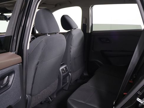 Used 2023 Nissan Rogue S AWD/4WD image 23