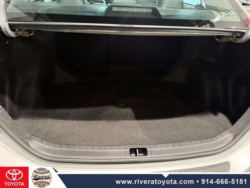 Used 2017 Toyota Corolla SE 50th Anniversary FWD image 17