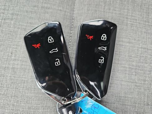 Certified 2023 Volkswagen ID.4 Pro image 34