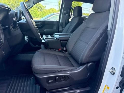 Used 2023 Chevrolet Silverado 1500 Custom w/ LPO, Dark Essentials Package AWD/4WD image 10