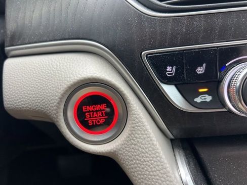 Used 2022 Honda Accord Touring image 15