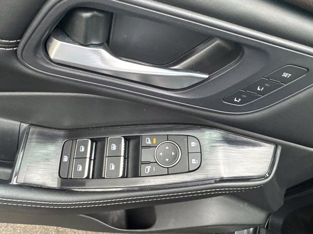 Used 2023 Nissan Rogue SL AWD/4WD image 9