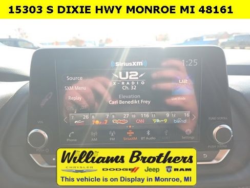 Used 2024 Nissan Rogue SV image 16