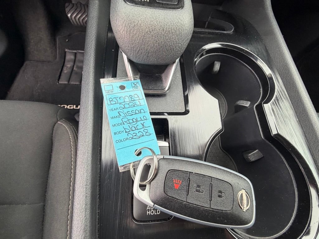 Used 2024 Nissan Rogue S AWD/4WD image 24