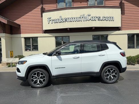 New 2026 Jeep Compass Limited AWD/4WD image 1