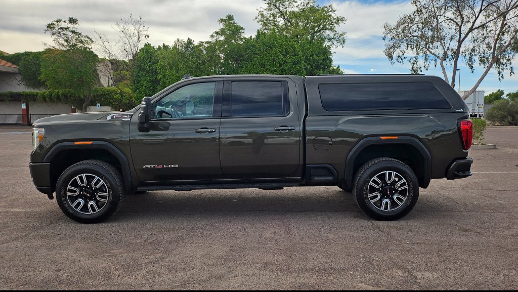 Used 2022 GMC Sierra 2500 AT4 w/ AT4 Premium Plus Package AWD/4WD image 7