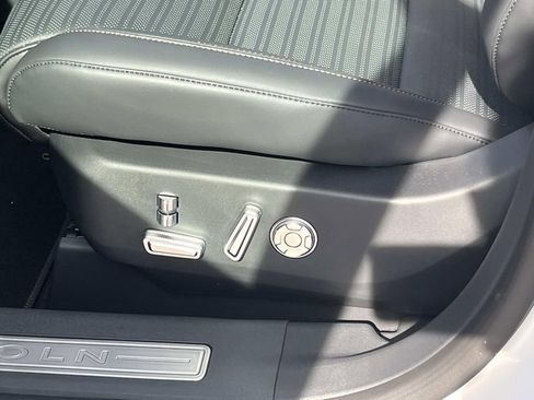 New 2026 Lincoln Nautilus Reserve AWD/4WD image 10