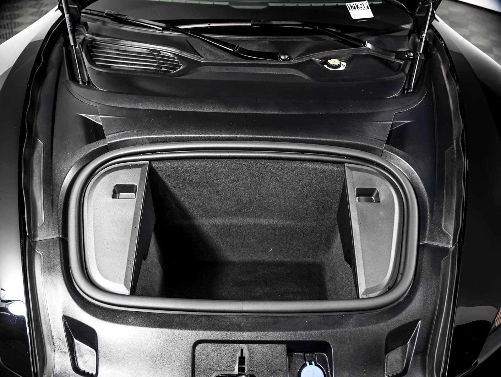 Certified 2025 Porsche Taycan RWD image 11
