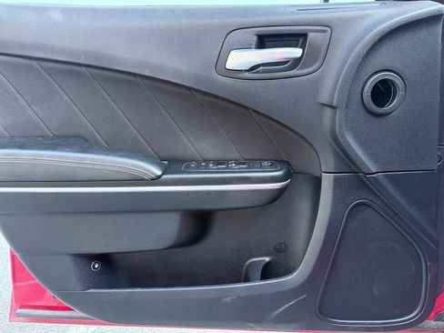 Used 2015 Dodge Charger R/T image 42