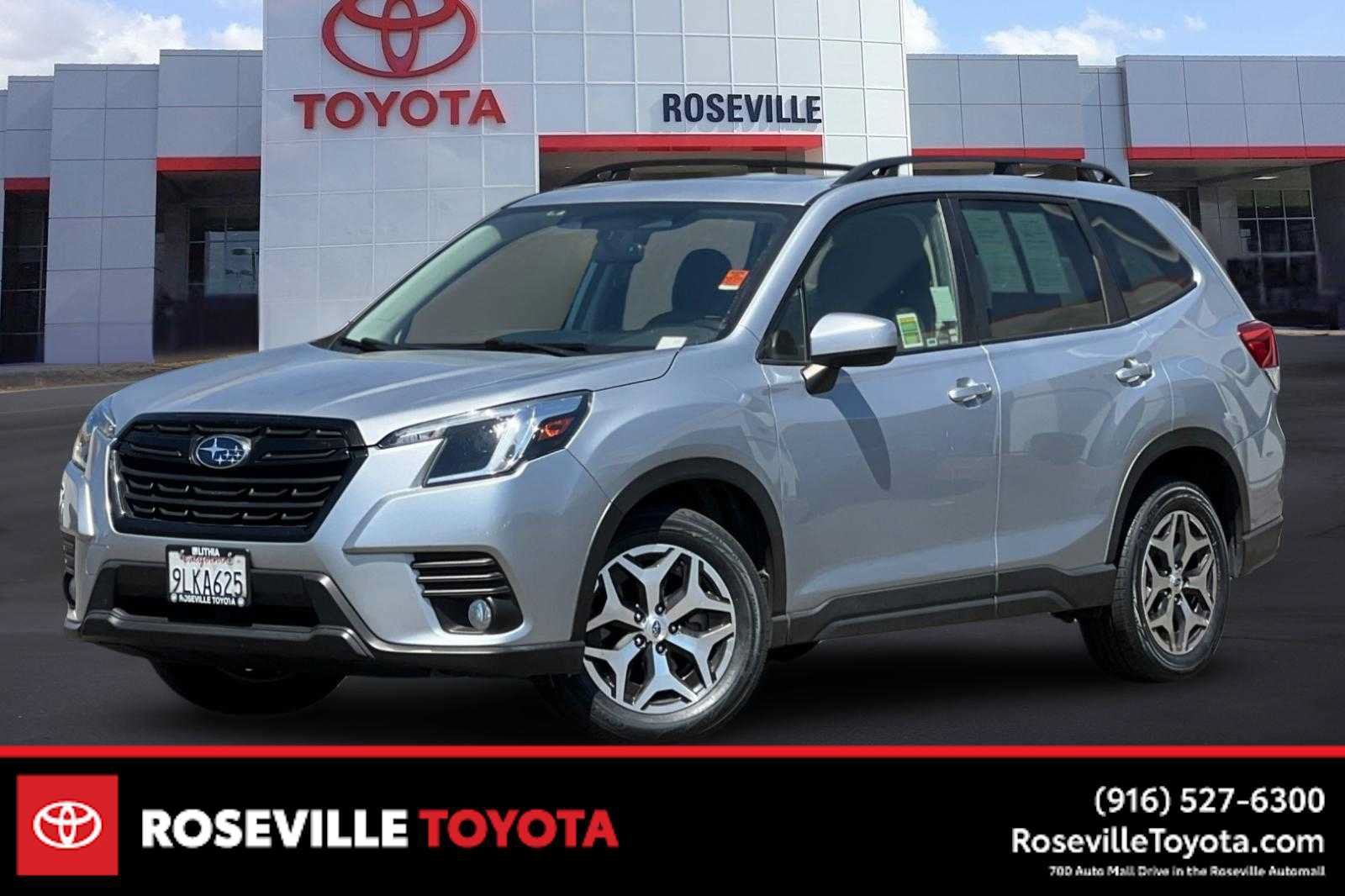Used 2023 Subaru Forester Premium AWD/4WD image 1