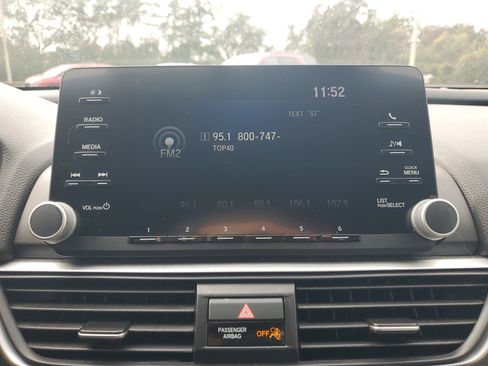 Certified 2020 Honda Accord LX image 29