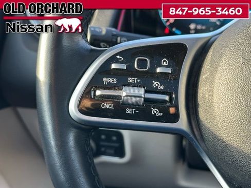 Used 2022 Mercedes-Benz GLB 250 4MATIC w/ Premium Package Lite image 19