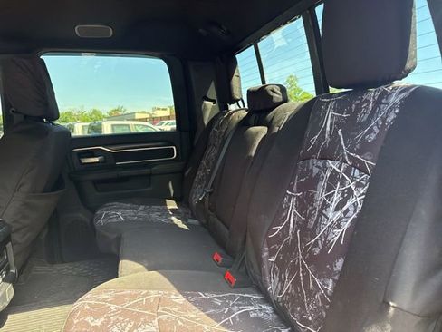 Used 2024 RAM 3500 Big Horn w/ Night Edition AWD/4WD image 10