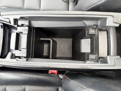 Used 2023 Nissan Rogue SV w/ SV Premium Package image 27