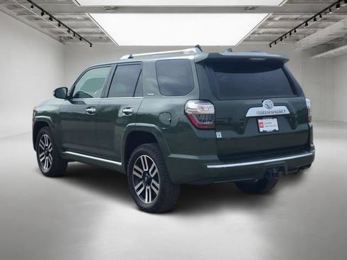 Used 2022 Toyota 4Runner Limited AWD/4WD image 3