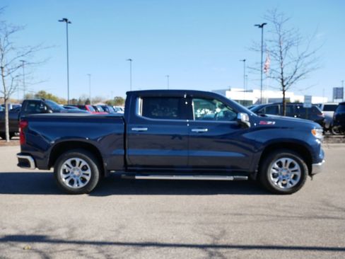 Used 2022 Chevrolet Silverado 1500 LTZ w/ LTZ Premium Package image 8