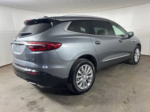 Used 2019 Buick Enclave Premium w/ Experience Buick Package image 7