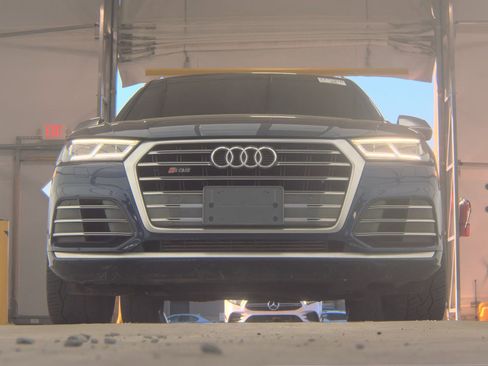 Used 2018 Audi SQ5 Premium Plus image 4