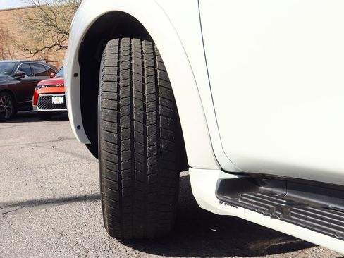 Used 2019 Nissan Armada Platinum w/ Captain's Chairs Package image 6