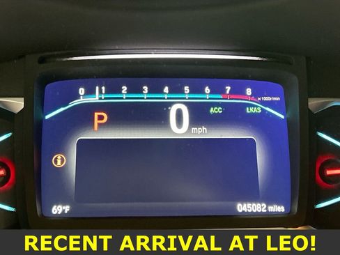 Used 2021 Honda Pilot Touring image 12