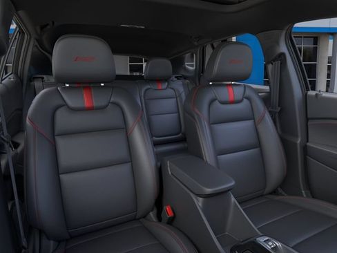 New 2026 Chevrolet Trax RS w/ Sunroof Package FWD image 16