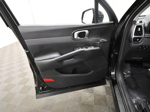 Certified 2023 Kia Sorento EX AWD/4WD image 13