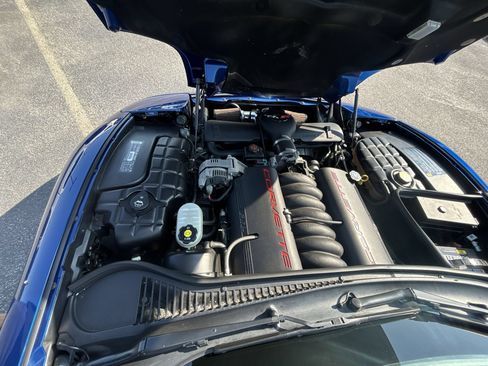 Used 2002 Chevrolet Corvette Coupe w/ Preferred Equipment Group2 RWD image 30
