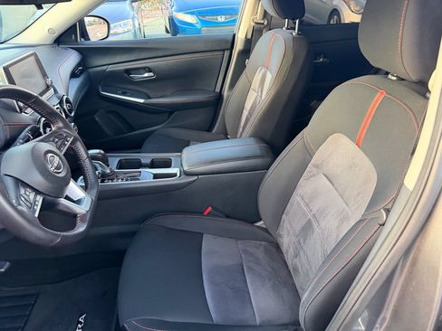 Certified 2024 Nissan Sentra SR FWD image 10