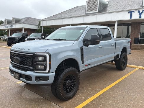 Used 2026 Ford F250 Lariat w/ Black Appearance Package AWD/4WD image 31