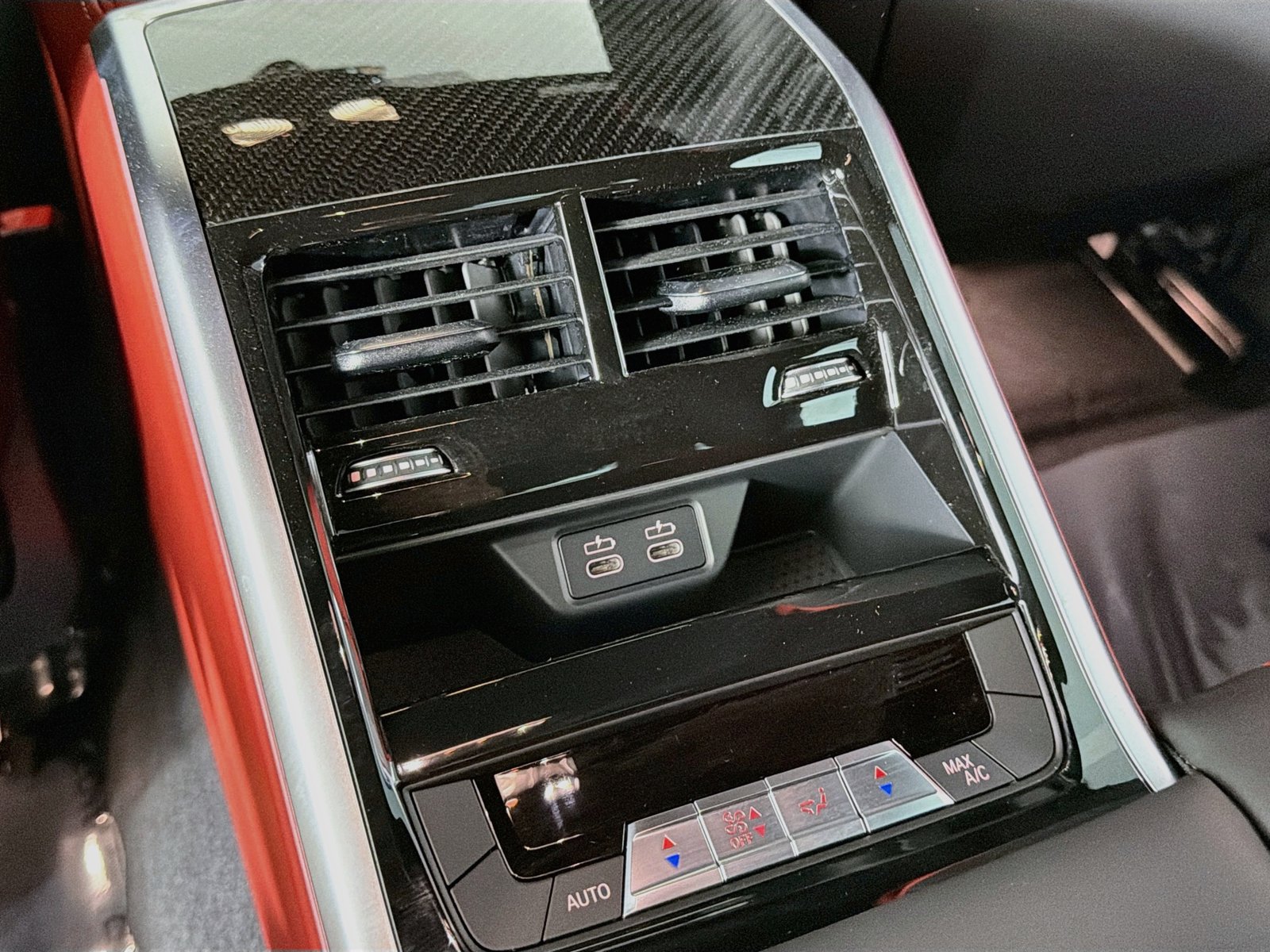 Certified 2026 BMW M850i xDrive w/ M Carbon Exterior Package AWD/4WD image 29